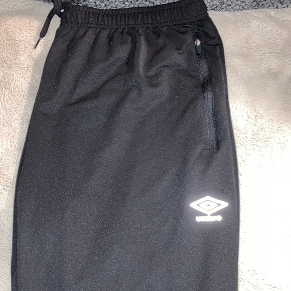 Umbro Reflective Warmups, Large - Picture 2 of 7